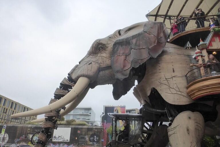 grand elephant machines de l ile nantes 768x512
